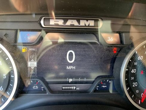 New 2026 RAM 1500 Express AWD/4WD image 20