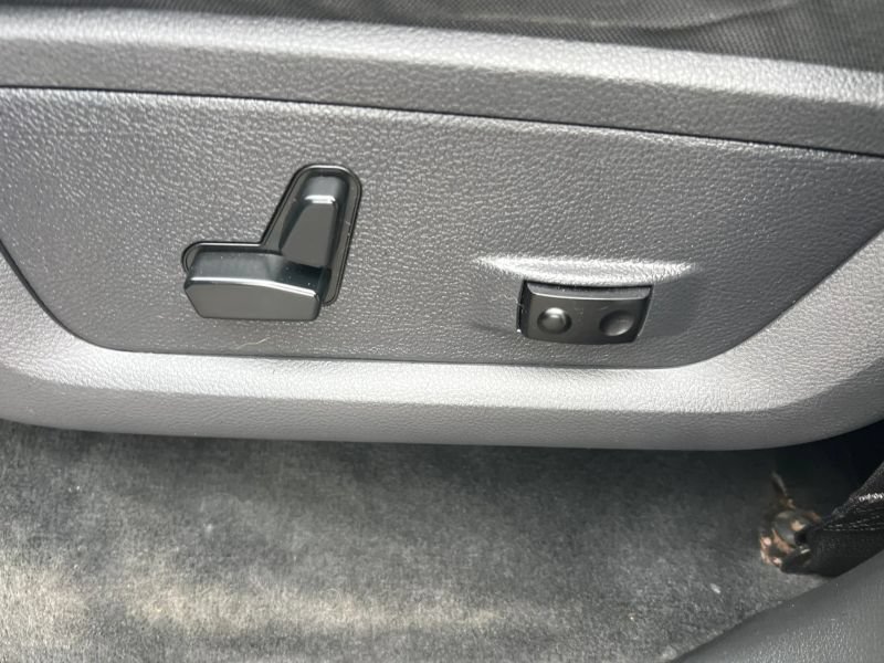 Used 2012 RAM 1500 Sport w/ Sport Premium Group AWD/4WD image 21