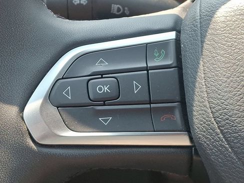 Used 2024 Jeep Compass Latitude AWD/4WD image 21