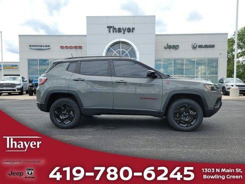 Certified 2023 Jeep Compass Trailhawk w/ Trailhawk Convenience Group AWD/4WD image 1