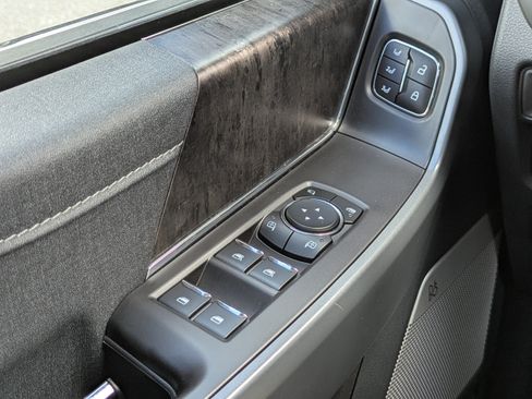 Used 2023 Ford F150 Lariat RWD image 26