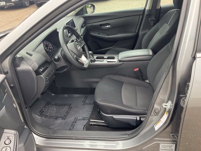 Used 2024 Nissan Sentra SV FWD image 25