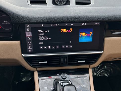 Used 2021 Porsche Cayenne Coupe image 15