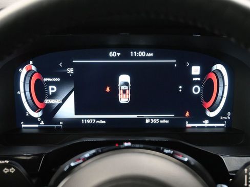 Used 2024 Nissan Pathfinder Platinum image 10