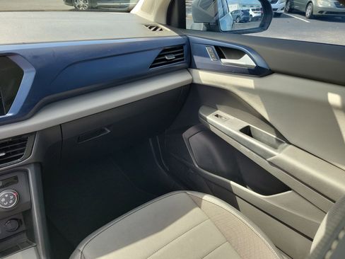 Used 2022 Volkswagen Taos SE AWD/4WD image 18