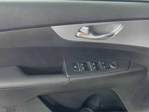 Used 2023 Kia Forte LXS FWD image 18