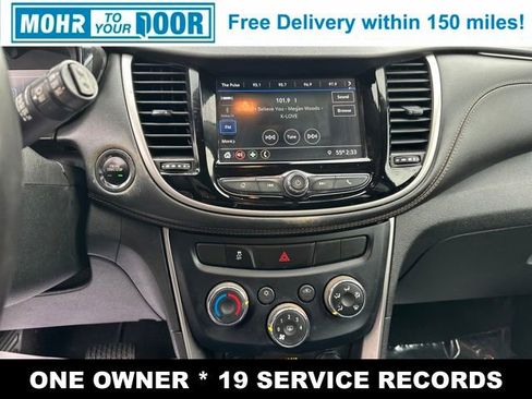 Used 2019 Chevrolet Trax LT w/ LT Convenience Package image 19