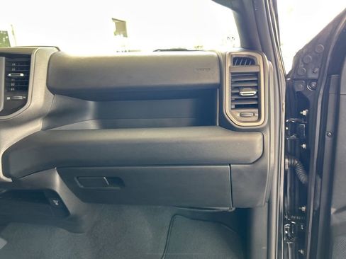 Used 2024 RAM 3500 Tradesman w/ Chrome Appearance Group image 26