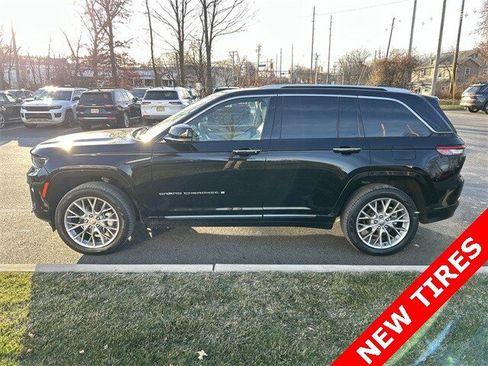 Certified 2022 Jeep Grand Cherokee Summit w/ Adv Protech Group IV image 5