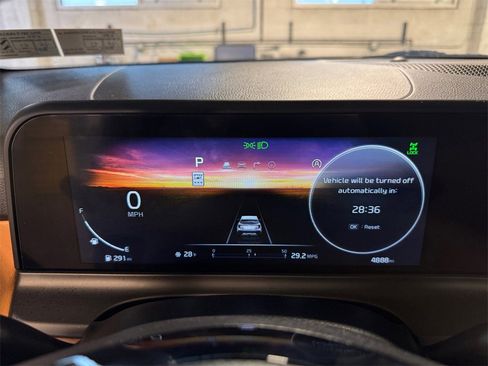 Certified 2025 Kia Seltos EX w/ EX Sunroof Package image 16