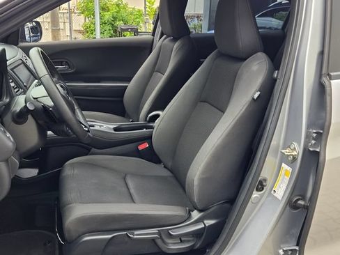 Used 2019 Honda HR-V Sport image 13