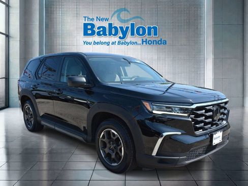 Used 2023 Honda Pilot LX image 6