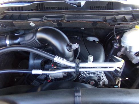 Used 2019 RAM 1500 Express w/ Express Value Package image 43