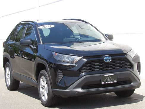 Certified 2021 Toyota RAV4 LE AWD/4WD image 2