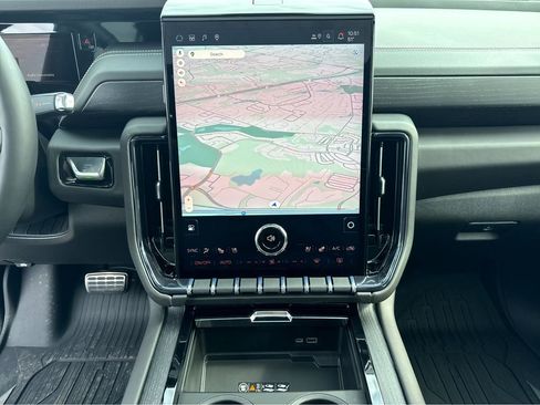 New 2026 GMC Yukon XL AT4 Ultimate w/ LPO, Floor Liner Package image 14