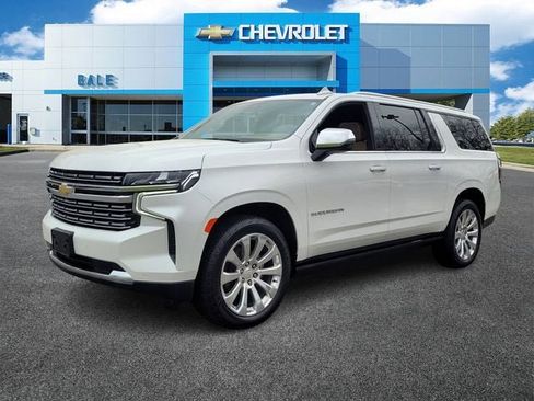 Used 2023 Chevrolet Suburban Premier w/ Premium Package 2 image 7