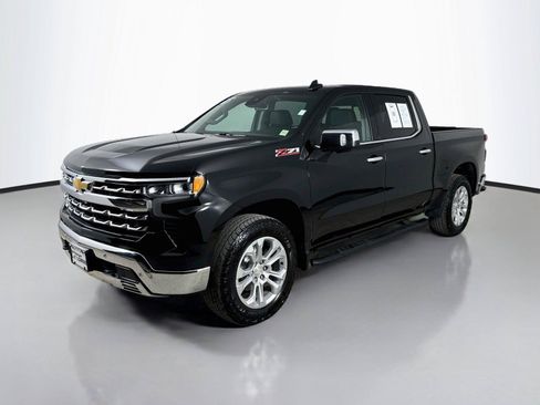 Used 2022 Chevrolet Silverado 1500 LTZ w/ LTZ Premium Package AWD/4WD image 9