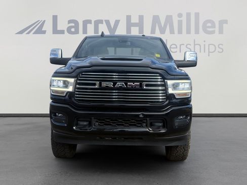 Used 2024 RAM 2500 Laramie w/ Sport Appearance Package image 4