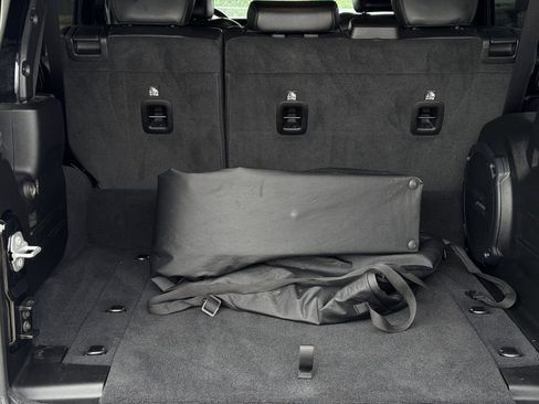 Used 2022 Jeep Wrangler Unlimited Sahara image 29