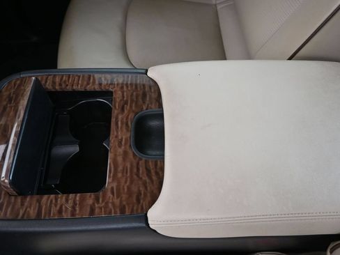 Used 2017 Nissan Armada Platinum w/ Captain Seat Package RWD image 19