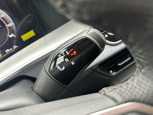 New 2026 Volkswagen Tiguan SE R-Line image 12