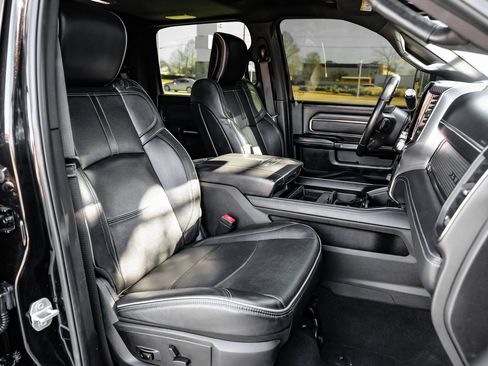 Used 2019 RAM 3500 Limited image 32