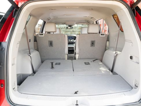 Used 2023 GMC Acadia SLT w/ Preferred Package AWD/4WD image 7