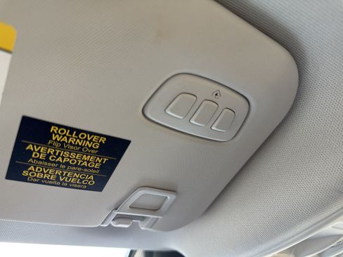Certified 2025 Ford Escape Platinum AWD/4WD image 23