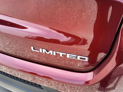 Used 2022 Jeep Compass Limited AWD/4WD image 39