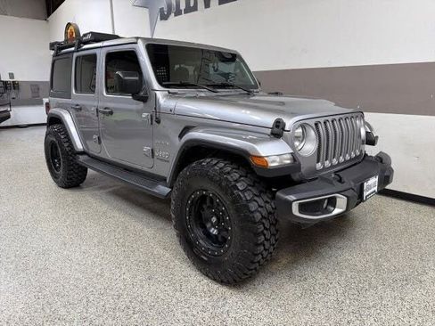 Used 2020 Jeep Wrangler Unlimited Sahara AWD/4WD image 37