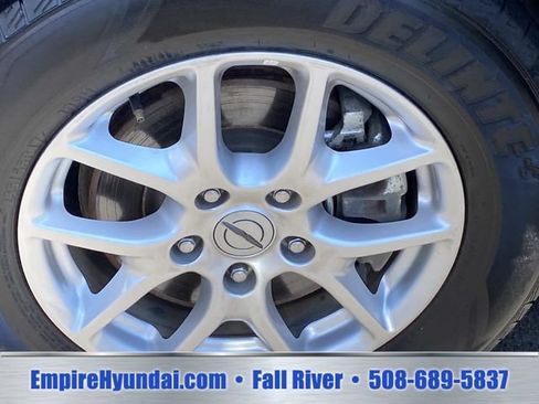 Used 2023 Chrysler Voyager LX FWD image 31