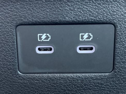 New 2026 Nissan Kicks SR w/ Cold Weather Package image 34