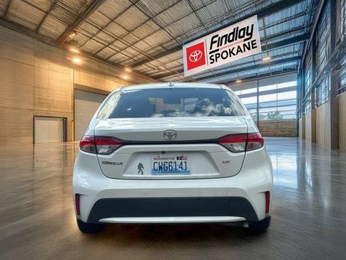 Certified 2021 Toyota Corolla LE FWD image 5