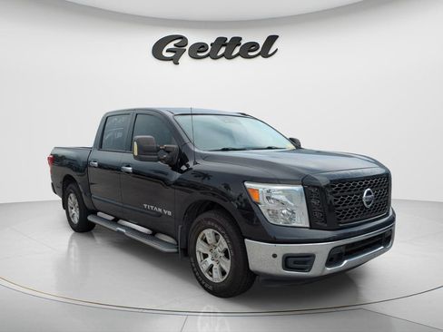 Used 2019 Nissan Titan SV w/ SV Convenience Package RWD image 13