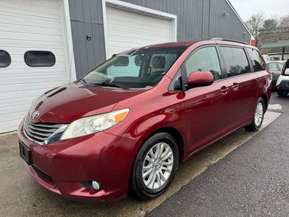 Used 2014 Toyota Sienna XLE