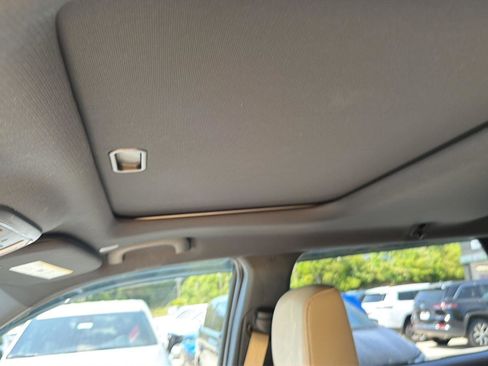 Used 2022 Dodge Durango GT AWD/4WD image 17