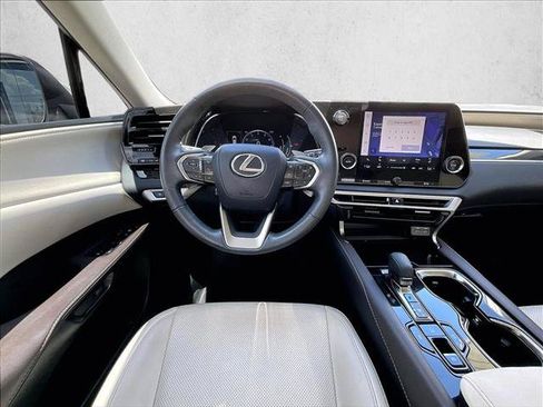 Used 2024 Lexus RX 350 FWD w/ Technology Package image 7