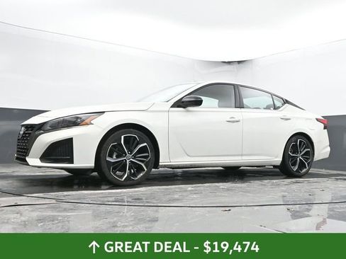 Used 2024 Nissan Altima 2.5 SR image 47