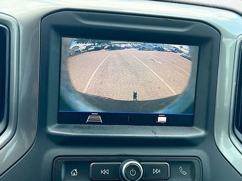 Used 2021 Chevrolet Silverado 1500 Custom image 32