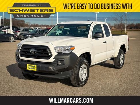 Used 2023 Toyota Tacoma SR image 1