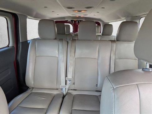 Used 2016 Nissan NV 3500 SL image 17