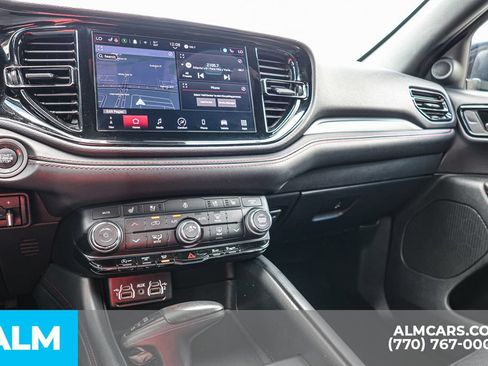 Used 2024 Dodge Durango GT AWD/4WD image 38