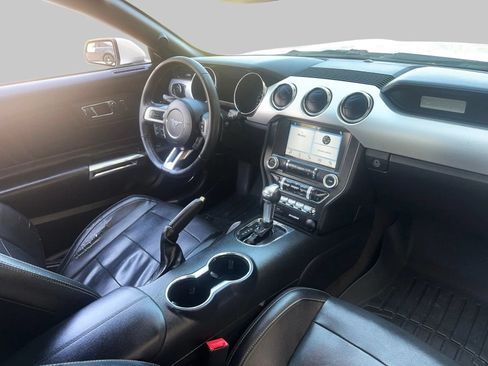 Used 2017 Ford Mustang Premium RWD image 38
