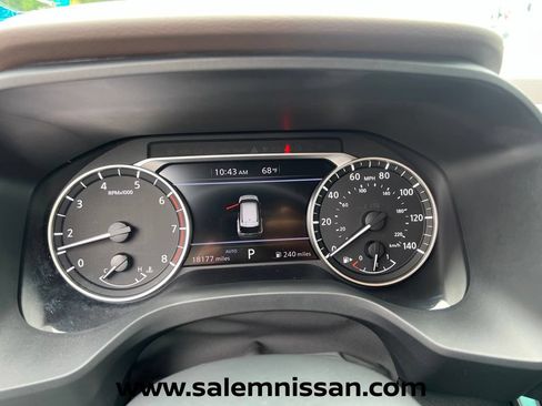 Used 2023 Nissan Rogue S AWD/4WD image 14
