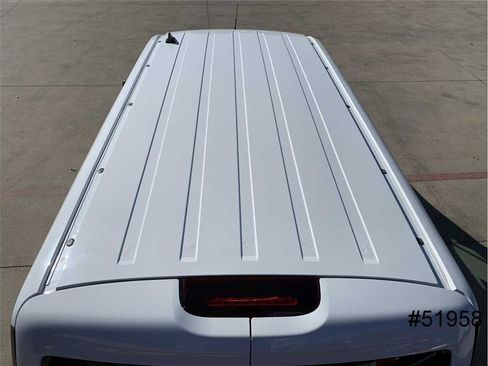 Used 2020 Ford Transit Connect XL image 8