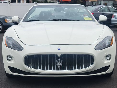 Used 2017 Maserati GranTurismo Convertible RWD image 4