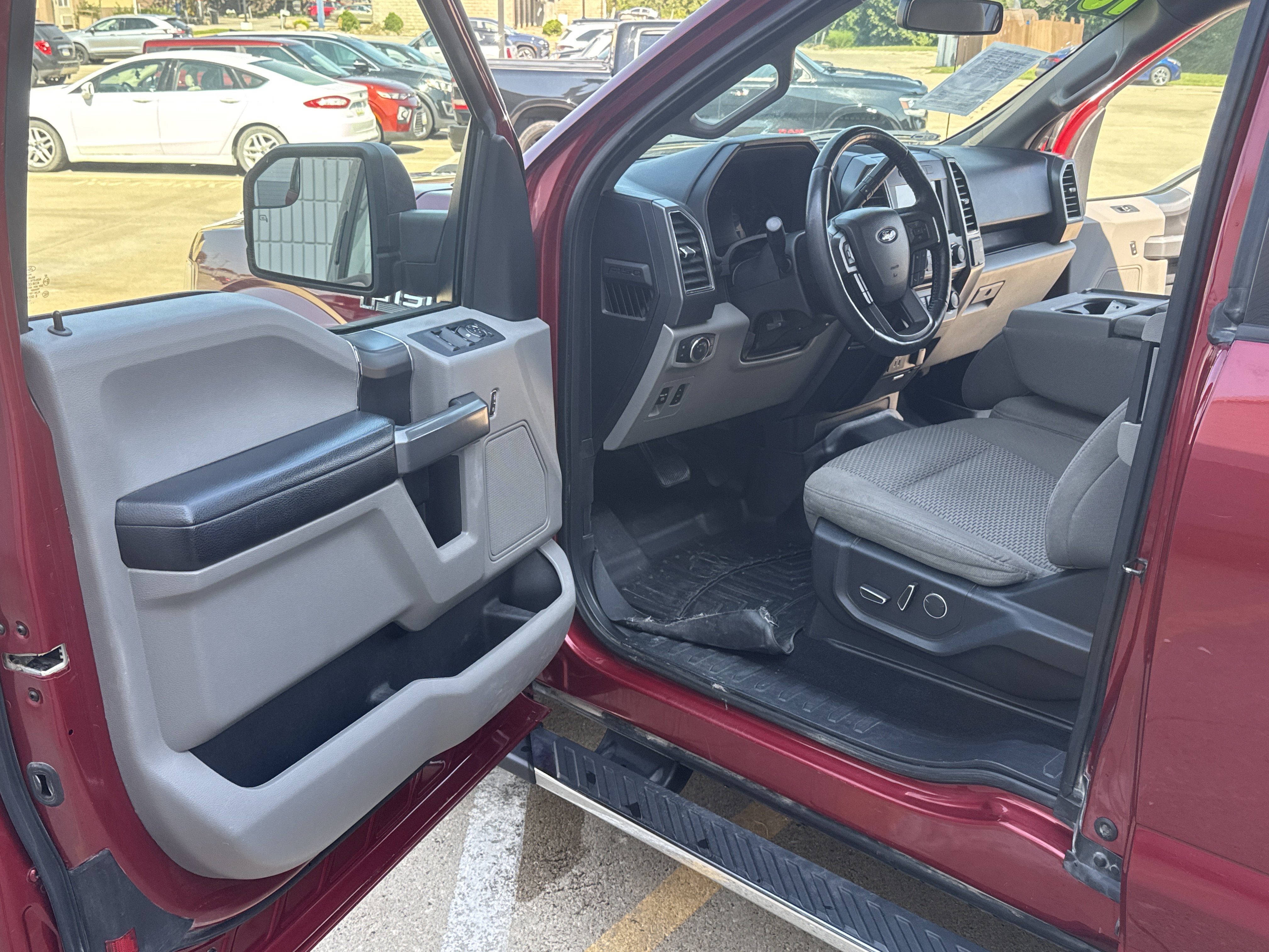 Used 2018 Ford F150 XLT w/ Equipment Group 302A Luxury RWD image 14