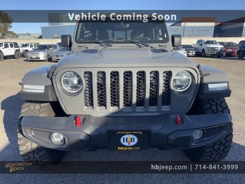 Used 2021 Jeep Gladiator Rubicon image 2