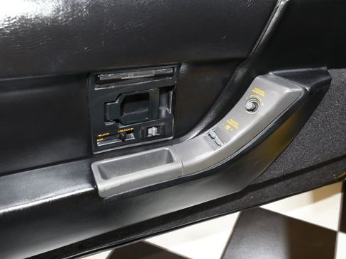 Used 1990 Chevrolet Corvette ZR-1 RWD image 44
