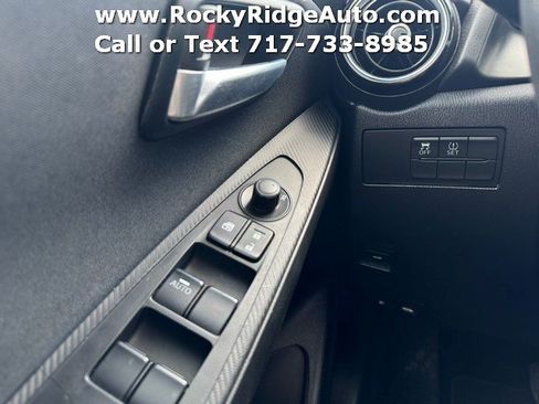 Used 2017 Toyota Yaris iA FWD image 26